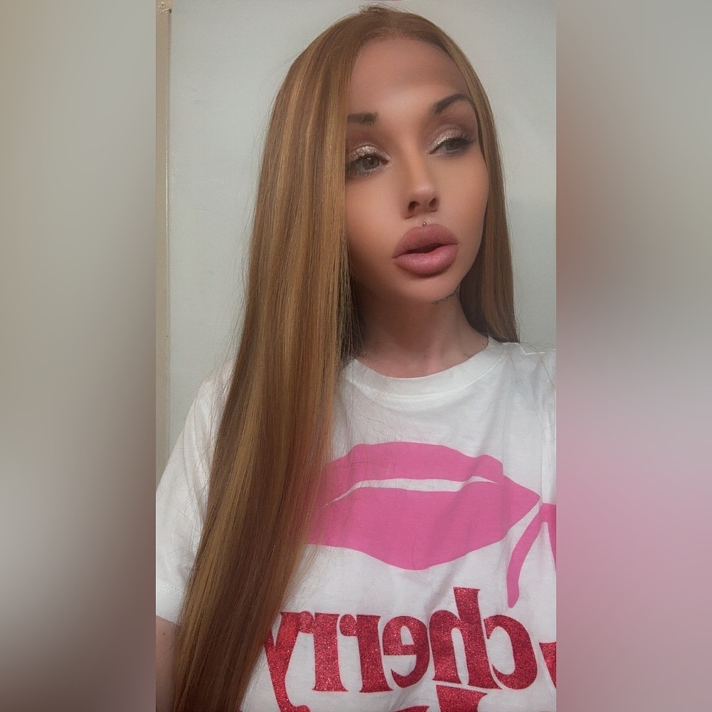 Carmel wig synthetic